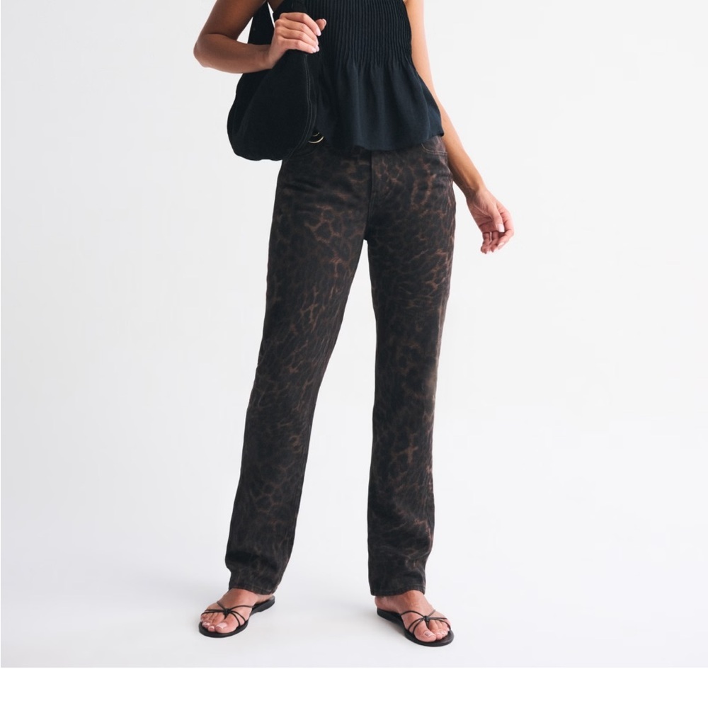 Abercrombie & Finch Mid Rise 90s Straight Leopard Print Jeans curve love jeans